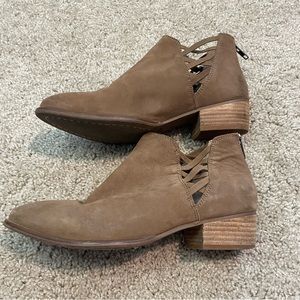 Seychelles Size 8.5 Ankle Boots Booties Brown Women’s Shoes Casual Leather Work